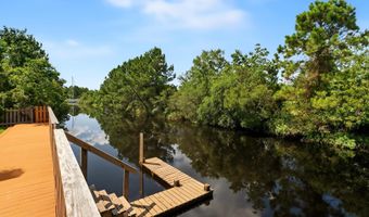 5148 Atlantis Dr, Bay St. Louis, MS 39520