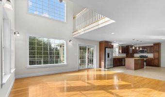 183 Skyline Rd, Bangor, ME 04401