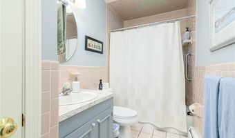 125 Stony Ln, Exeter, RI 02822