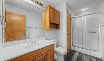 1012 8th St SE, Altoona, IA 50009