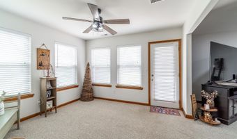 306 Riverview Dr, Albion, IN 46701
