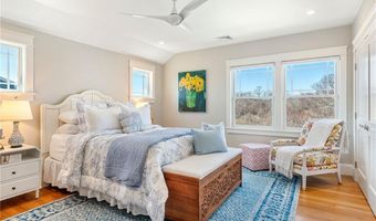 1048 Ocean Rd, Narragansett, RI 02882