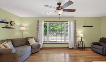 1094 Lowell Dr, Apple Valley, MN 55124