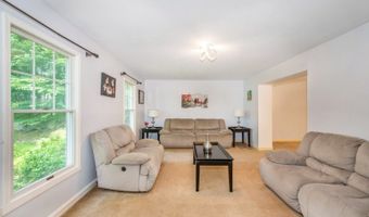 2 Higgins Dr, Alloway, NJ 07462