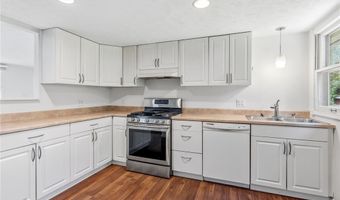 934 Meadowbrook Ave, Alliance, OH 44601