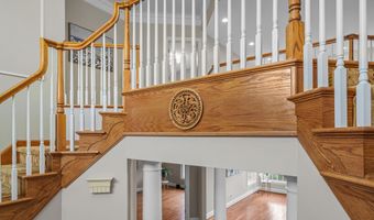 2086 Autumn Hill Dr, Ann Arbor, MI 48103