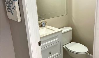 1451 GULF Blvd 204, Clearwater, FL 33767