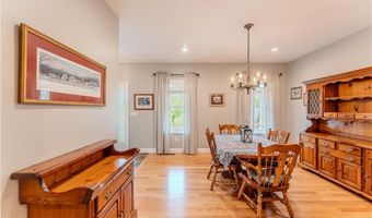 111 Middle St, North Kingstown, RI 02852