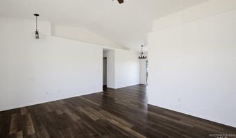 817 Settlers Dr, Caldwell, ID 83605