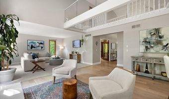 3427 E Dobson Pl, Ann Arbor, MI 48105