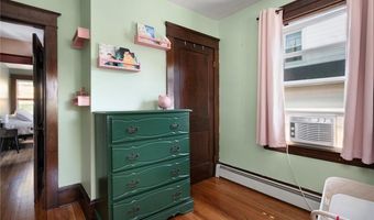 14 Elinora St, East Providence, RI 02915