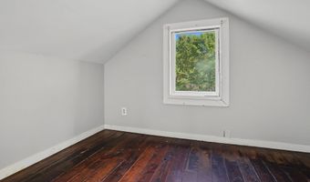 920 High St, Baldwin City, KS 66006