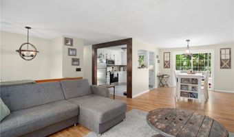 5 Teakwood Dr, Coventry, RI 02816