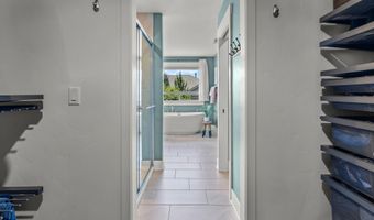 20867 SE Sunniberg Ln, Bend, OR 97702