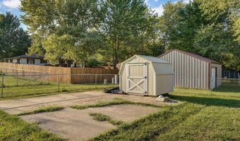 1207 Sherri Jane Ln, Aurora, MO 65605