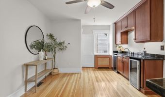 923 ARRAN Rd, Baltimore, MD 21239