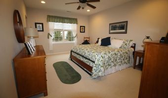 68 Delray Ln, Absecon, NJ 08201