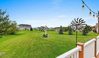 5401 N AMETHYST Dr, Appleton, WI 54913