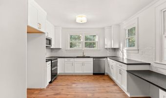 1429 E Calhoun St, Anderson, SC 29621