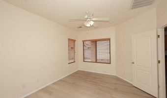 2710 E CHESTER Dr, Chandler, AZ 85286