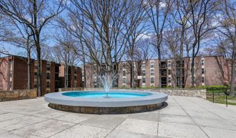 3356 WOODBURN Rd #34, Annandale, VA 22003