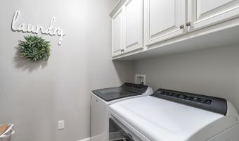 4768 N Prestwick Ave, Bel Aire, KS 67226