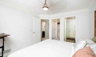 2846 Barclay Way, Ann Arbor, MI 48105