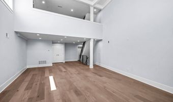 308 FOUNTAIN St, Philadelphia, PA 19128