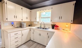 1408 Westover Dr, Anson, TX 79501