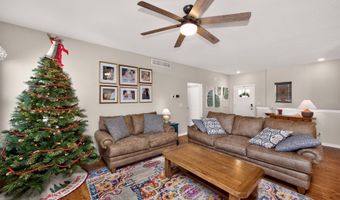 2113 NW Linwood Ct, Ankeny, IA 50023