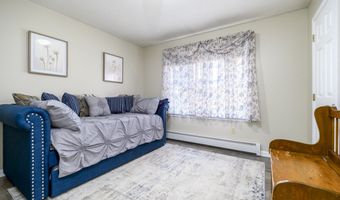 10 Hoinski Way, Ansonia, CT 06401