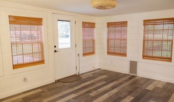 144 Yardley Ave, Baxley, GA 31513