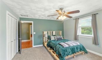 82 Martin St, East Providence, RI 02914
