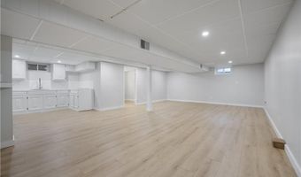 6 Hilton Ave, East Providence, RI 02915