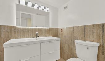 2750 NE 183rd St 504, Aventura, FL 33160