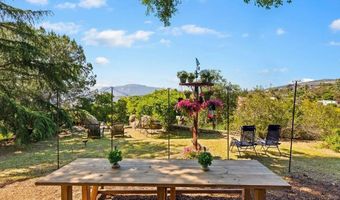 720 Sky Mountain Ln, Alpine, CA 91901
