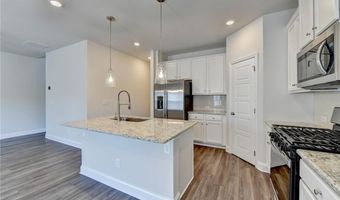 212 Station Overlook Dr, Auburn, GA 30011