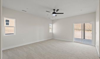 19707 Roanoke Rd, Apple Valley, CA 92307