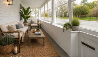 744 Hammond St, Bangor, ME 04401