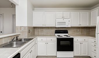 5143 Nicholson Dr #B52, Baton Rouge, LA 70820