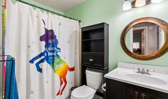 17201 Flowers Ln, Anderson, CA 96007