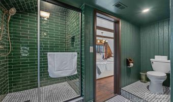 16 Decker Dr, Asheville, NC 28803