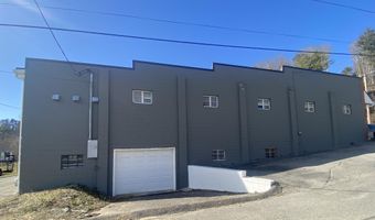 634 Ritter Dr, Beaver, WV 25813