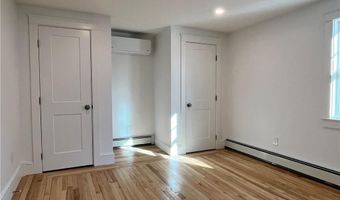 45 Trout Dr, Middletown, RI 02842