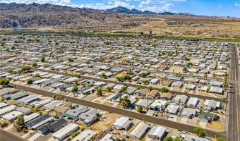 976 Holly St, Bullhead City, AZ 86442
