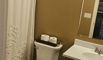 1852 S 60TH St, Springfield, OR 97478