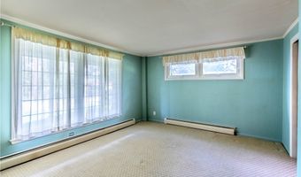 1187 Sandridge Rd, Alden, NY 14004