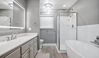 142 Kenmore Ave, Biloxi, MS 39531