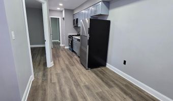 405 34TH St SE 4, Washington, DC 20019