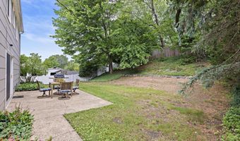 150 Idlebrook Ln, Aberdeen, NJ 07747